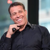 Tony Robbins Official (@maverickf33) 's Twitter Profile