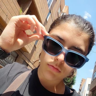 29 | 📹Streamer y Youtuber @AxeLoL100 | Pintora y Maquetista 🎨🖌️🏰📏📐