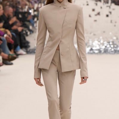 __fav71's profile picture. '99