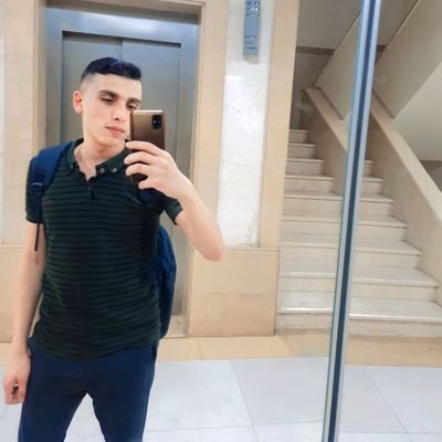 Ayman Naser El-Arqan ✋✋
24 ans....
Engineering....
Palestine 🇵🇸 .. Algeria 🇩🇿