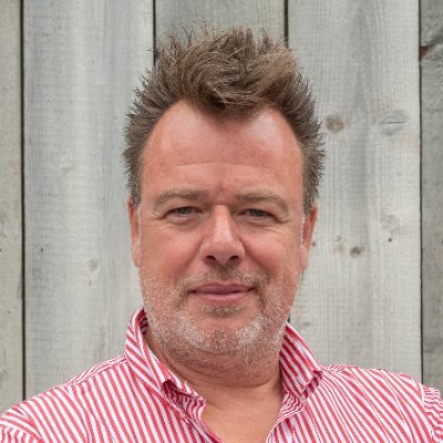man, vader, VAN INner, Educatief adviseur, IT-fan, ex-ouderrraadslid, oud-Chiroleider,  gediplomeerd kunstschilder, muziek-, film-,cultuurfan, snookerspeler