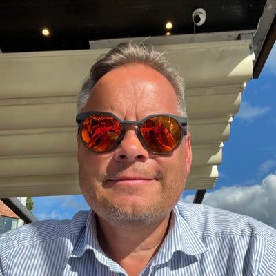 stalenost's profile picture. 