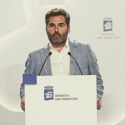 Doctor en Ciencias Sociales Globales. Ciudadano comprometido. Concejal de Elkarrekin Podemos en Donostia-ko zinegotzia