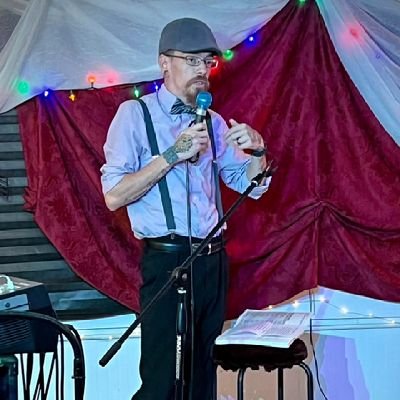standup comedian