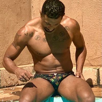 (+18)PORN ACTOR | ESCORT/GP| https://t.co/1BjmrjLnw2 |EXHIBITIONIST |/ |https://t.co/59ZhT2wgje| VIDEOS AND MORE CONTENT CLICK 👇🏾