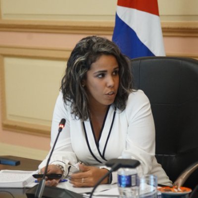 Directora Jurídica del @MinagCuba. Profesora de la Facultad de Derecho de la Universidad de la Habana. Madre de Isabella y orgullosa cubana