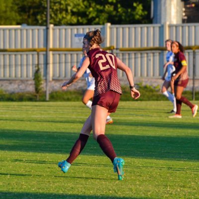 FC Pride 05-06 ECNL #22 | Forward/Attacking Mid | 2025 Brebeuf Jesuit Preparatory School Varsity #20 | 4.12 GPA | leaheberg@icloud.com