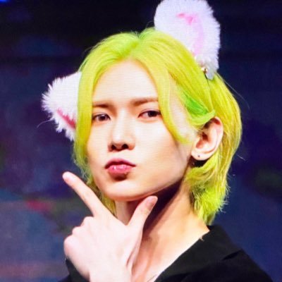 she | 22 | baby ATINY🫶 | hehe | #에이티즈 | OT8🌱| Yeosang biased🥹🌸