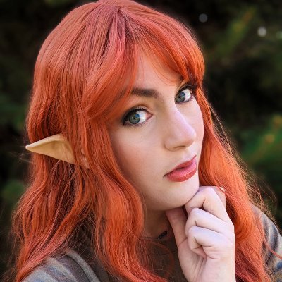 rosatyrs's profile picture. ttrpg actual play performer 🎲 #TTNMagnificence 👑⚔️❤️‍🔥
makes things with yarn and thread 🧶🧵✂️ 
kinda cosplayer 🪡
she/her 🌷
