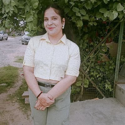 yagya_arora08's profile picture. introvert  #ISFJ