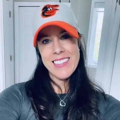 Cheeky hater who loves baseball, physical activity, puppies, food and all things girlie. Stevie Nicks and Sweet Brown are my idols. Go #Reds! Go #Orioles!