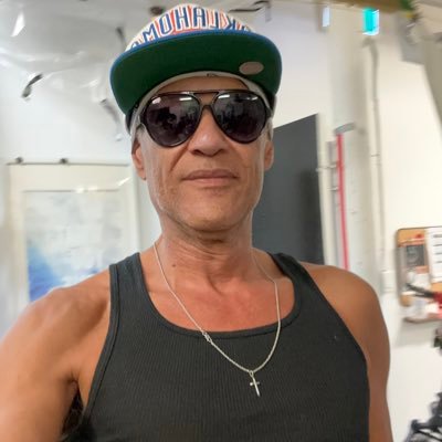 MOCA: Museum of Contemporary Art, Toronto CA. Resident artist. Web design & Visual Artist for Business- user experience, creative coding. Instagram@james72one