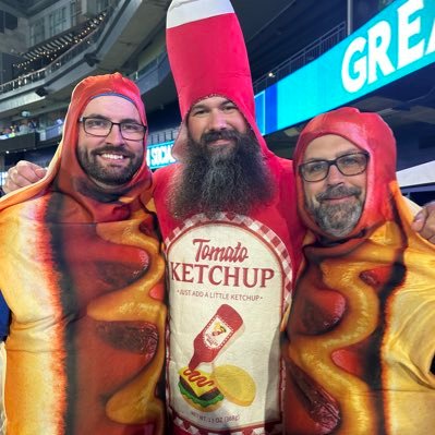 Hi. I have no idea what I'm doing here. I wear ketchup on Loonie Dog nights.  Go Blue Jays #nextlevel