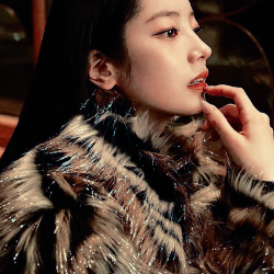 D98YN's profile picture. we rise, fɑll & breɑk but 𝑘eep on living — chōsɑ heidɑn's 団長 ·