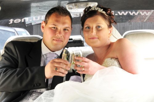 im a bus driver. and im marrid to amanda