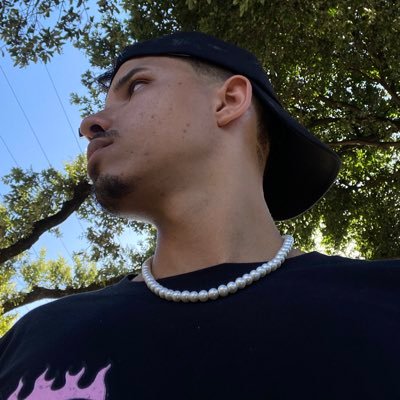 CambotaMSenna's profile picture. Last man standing