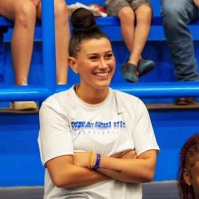 Eastern Oklahoma State WBB Assistant Coach || 2021 & 2022 OCAC Co-Champions || 2021 Region 2 Champions 🏆 || B.S. in Sport Management 🎓|| @EOSCwbb