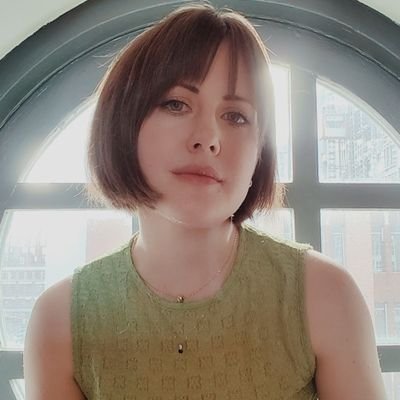 Linguistically sustainable storytelling - maker & scholar. Marie Skłodowska-Curie Actions Fellow, Dramaturgy @AarhusUni 🇮🇪🇦🇺🏳️🌈 (she/her)