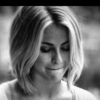 عالمية 💛من صغر سني💙 (@amsnd1924) Twitter profile photo