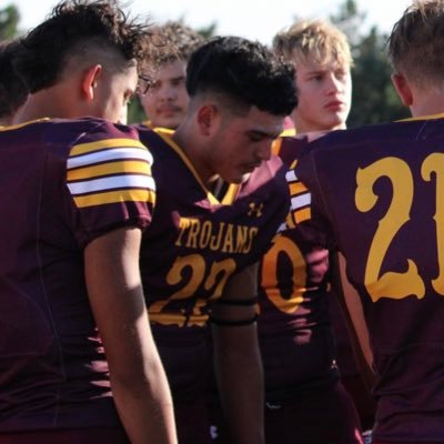 3 sport athlete 🏀🏈🏃♂️5’11 195 class of 26 Stanton county high school Bench275 Squat 415 Clean 225 #(620-451-0132) 3.4GPA