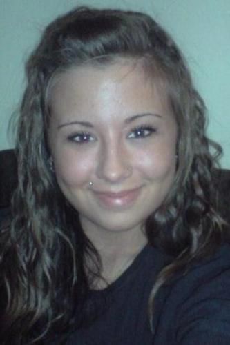 bAbbigaill9wm_'s profile picture. Yet another Christmas alone... anyone single? add me at http://go-u‌r‌l.in/4CS