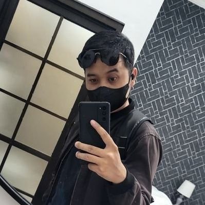 odzymandias's profile picture. qui totum vult totum perdit
