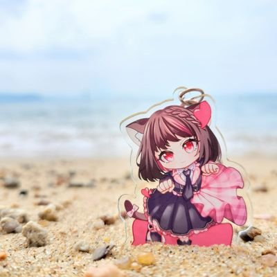 カメラを始めて、5年経ちました。今も単焦点レンズで、f値をずっと1.4で撮っていて、それ以外はまだ機能任せです。素敵なお写真、TLでたくさん拝見しております。よろしくお願いします。