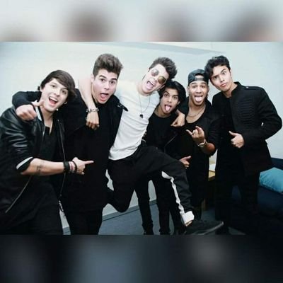 1/10 @elcoriillodezab 🩷BAUTISTER Y CNCOWNER🩷 #CNCO 5/5🔥💋 R.C.Z.E.J