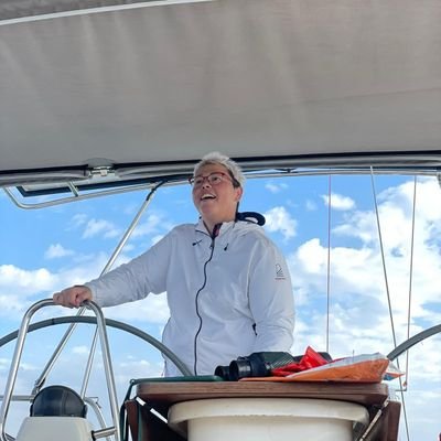 SultanijaK's profile picture. There is left and other left  :)
Gastarbajter, banaćanka, mixing Math in everything, sailor wannabe,
Smiling a lot :)