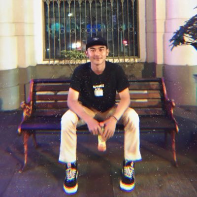 rakhanuradha_'s profile picture. tidak menarik