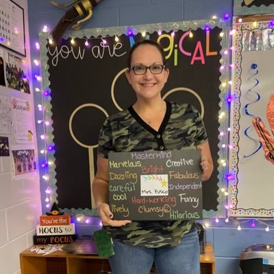 5th Grade Teacher - Corkscrew Elementary School - Golden Apple Recipient 2019 🍏