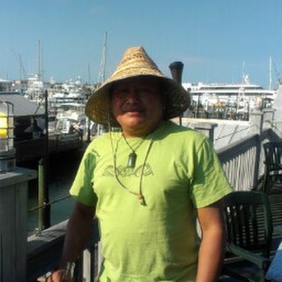 achuleon10's profile picture. 