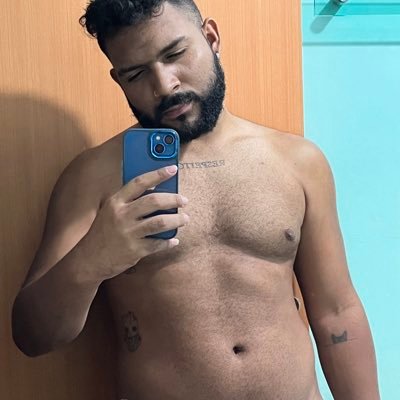 🔞Um aprendiz aprendendo a viver ☺️👽 adoro gatos🐈⬛ e plantas 🪴 apaixonado por aviões 🛩️🛫 Chaves, meu Favorito🥪🪖 apaixonado pela lua 🌒