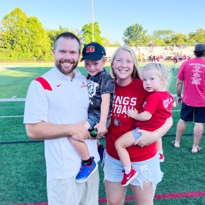 Assistant Principal @KJHKnights. Love @KFBknights. Former Captain @LWC_Football. Waynesville 2012. Love @hwarfel16, son Foster Alan & daughter Ozzie Jo!