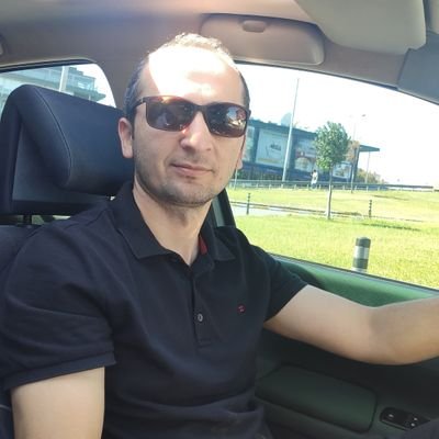 Hakkin yolu birdir. Uğrunda olecegimiz tek şey ay yıldızlı hilaldir.