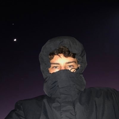 Sir_Hamric's profile picture. 20|| South African 📍