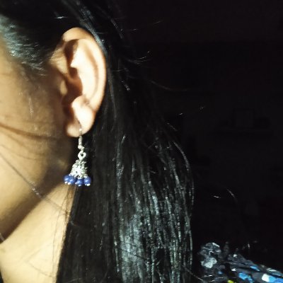 WriterEmerging's profile picture. जिंदगी की बस इतनी सी कहानी है
कभी होठों पे हंसी कभी आंखों में पानी है 
- © प्रतिमा पांडेय

Writing makes me feel more alive! 🌼