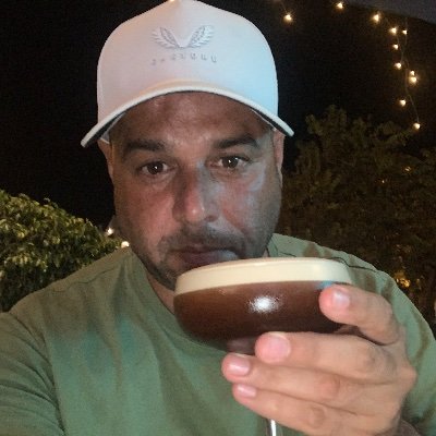 darrel_wal85298's profile picture. Drink n laugh