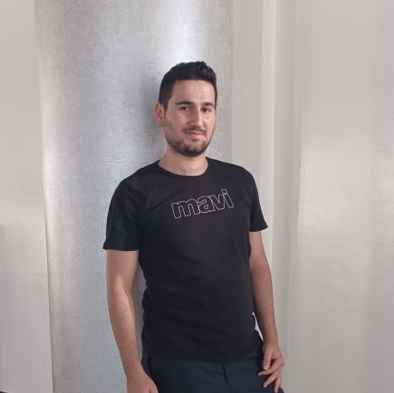 haliluzun5353's profile picture. 