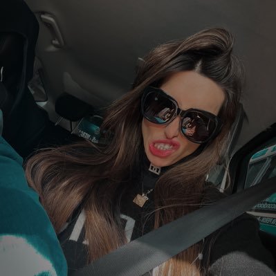 VinaPola's profile picture. dermatóloga