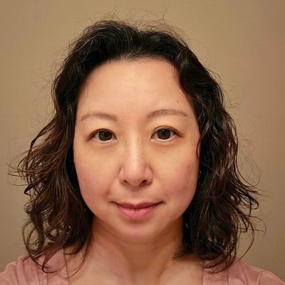 Joie881's profile picture. Word wrangler of #SFF stories (dev. & copy editing). Thrives on ☕, dark 🍫, and tales of magical mayhem. Reviewer at @PublishersWkly. Former pharmacist.