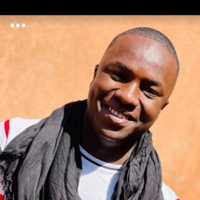 Sylla_HAM's profile picture. J'aime le Sport : Basketball, Football, Arts Martiaux,...
Passionné du BASKETBALL.
Admirateur de la rivalité sportive !
