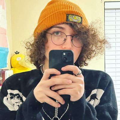 🏳️‍⚧️21 |SoCal Melee Player| sort of streamer | transfemme | https://t.co/hHGaZOttJr