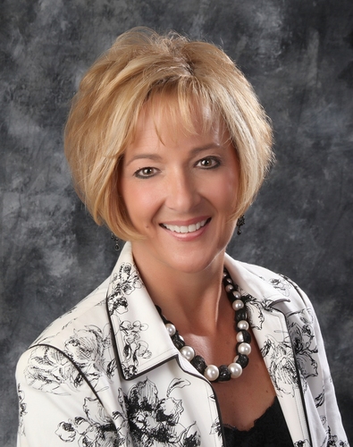 I am a Speech Therapist with a desire to help children learn & reach their full potential.