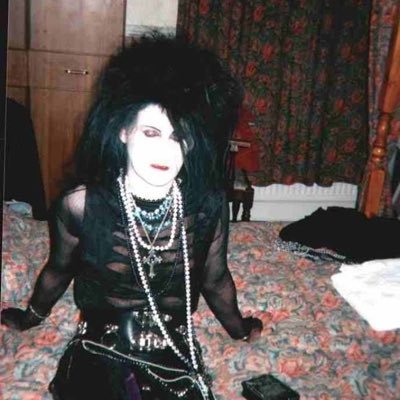 tradgoth🦇| goth music enthusiast