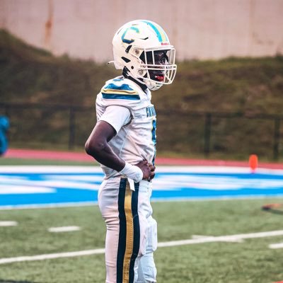 6’1 170 DB Chamblee High School ‘24 email: jess_nsele@icloud.com 3.5 gpa NCAA ID# 2306934309