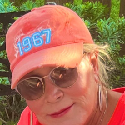 Just a happy Cajun girl who Loves life! Prior to Covid 19 that is. America is on a strange, horrible path…..Do please Vote!