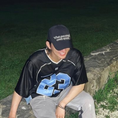 joshhuahah's profile picture. 17 💎