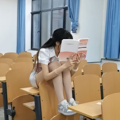 xiao23761's profile picture. 学姐原味内衣内裤平台 :https://t.co/Vca3UHw1Wv