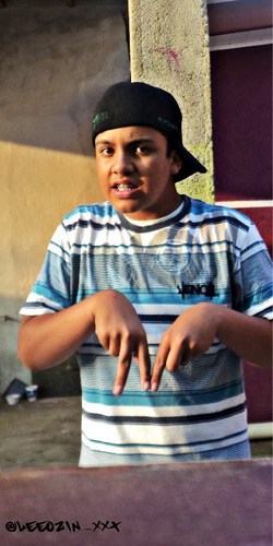 Leonardo dos santos 13 anos Skate & curtir a vida [...]
Msn: Leonardo.santos.soares@hotmail.com ,Sms ? 97319676 (mp) 1bj;*